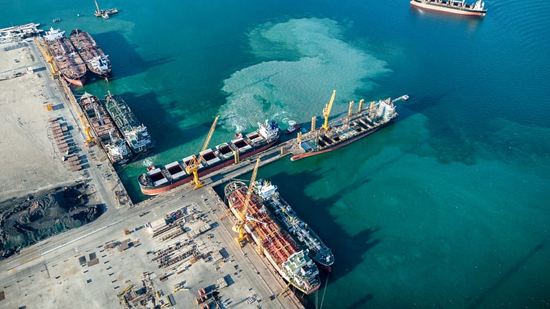 Oman and Lebanon: developing bilateral relations