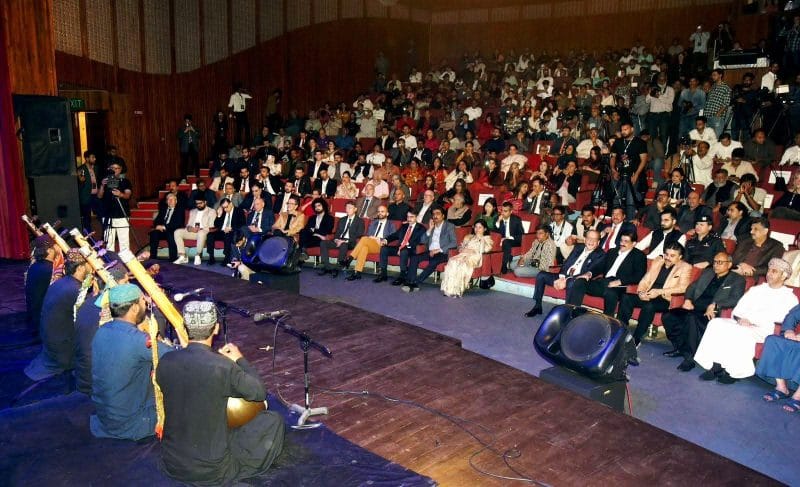 كراتشي: السفير يشارك في افتتاح مهرجان الثقافة العالمي