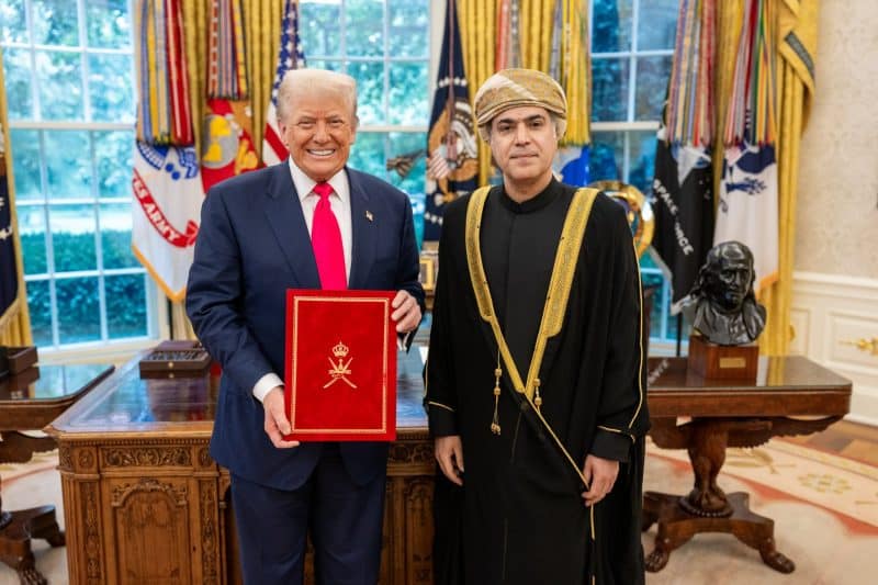 Oman’s Ambassador in Washington conveys His Majesty’s greetings to President Trump