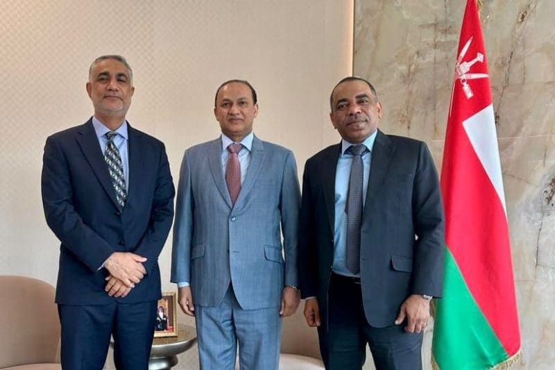 Hungary: Ambassador receives “Oman Airports” delegation