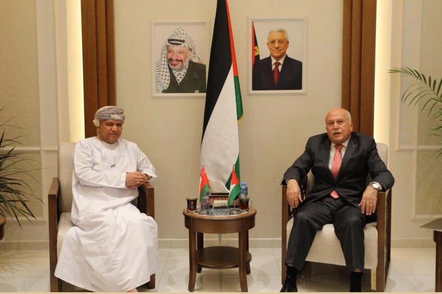 Palestine Economy Minister receives chargé