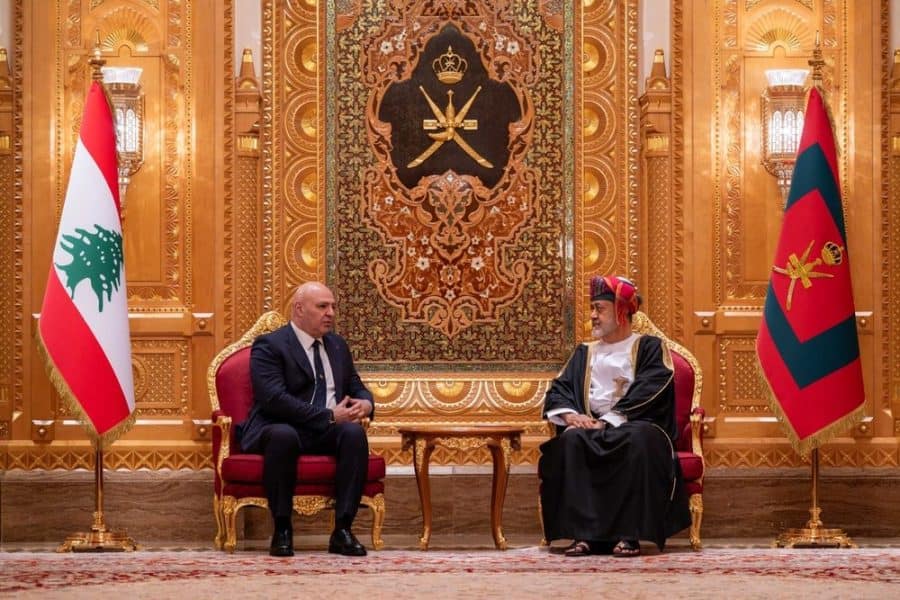 His Majesty hold talks with Lebanese President