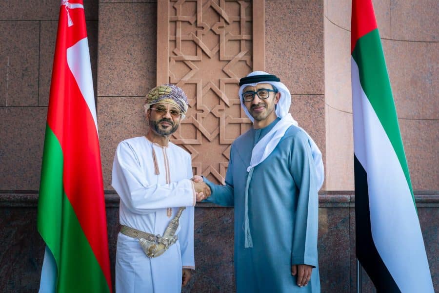 Minister and UAE counterpart hold consultations
