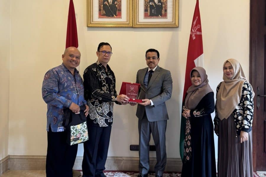 إندونيسيا: سفير سلطنة عُمان يبحث التعاون الأكاديمي مع جامعة جاكرتا الحكومية