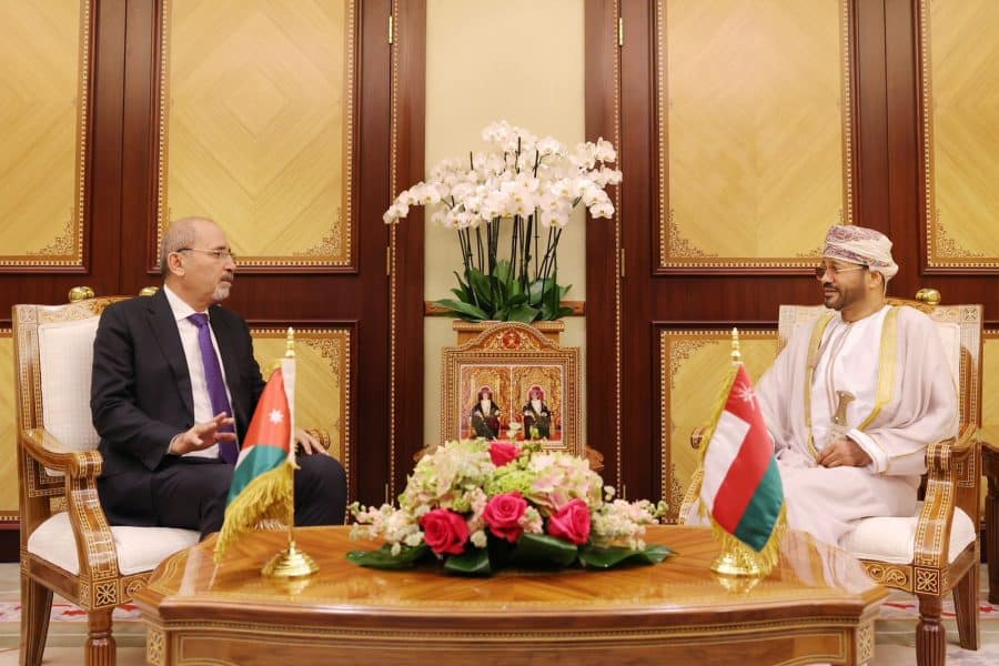 Minister receives Jordanian Foreign Minister