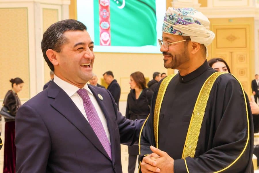 Minister meets Uzbek counterpart in Turkmenistan