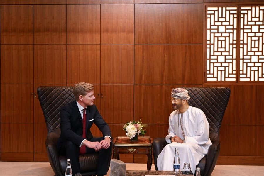 Minister meets UN Special Envoy for Yemen