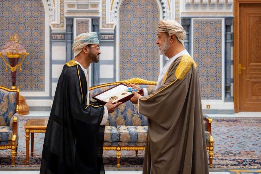 His Majesty awards Minister Royal Commendation Order, First Class