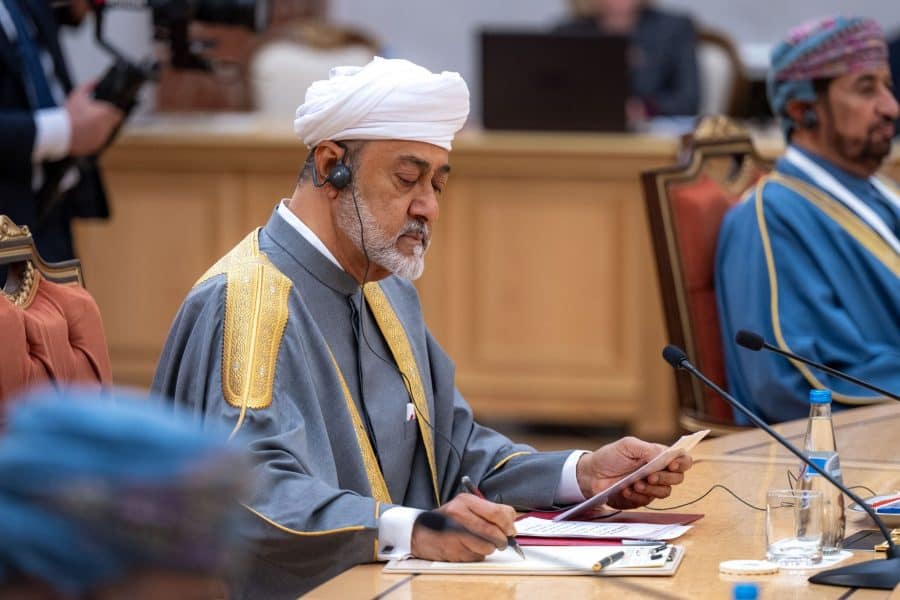 His Majesty holds official talks with President of Belarus