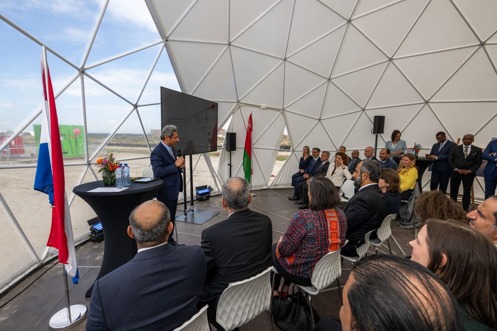 Omani officials visit the Port of Amsterdam