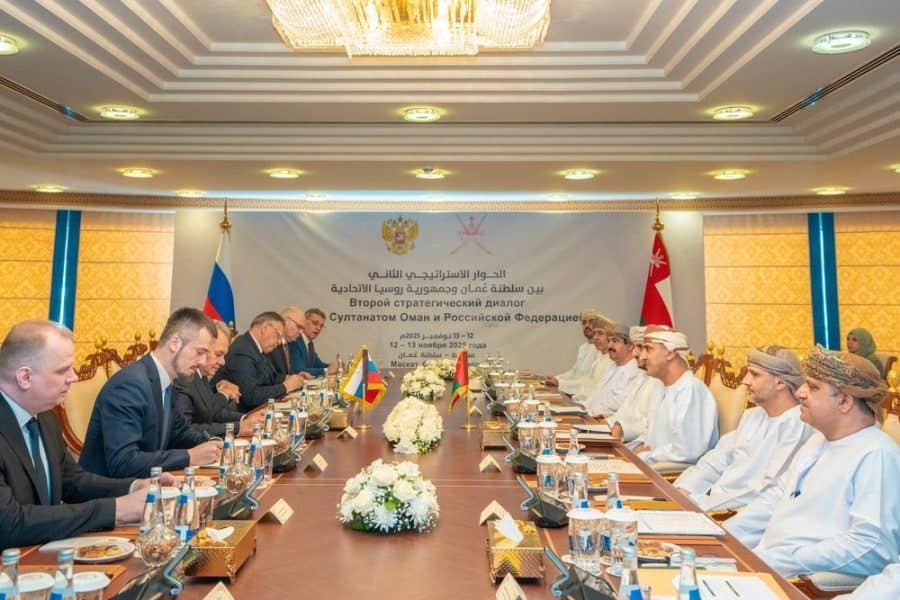 Oman and Russia hold a session of the Strategic Dialogue in Muscat