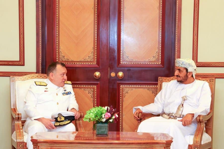 وكيل الوزارة للشؤون السياسية يستقبل قائد عملية المهمة البحرية للاتحاد الأوروبي