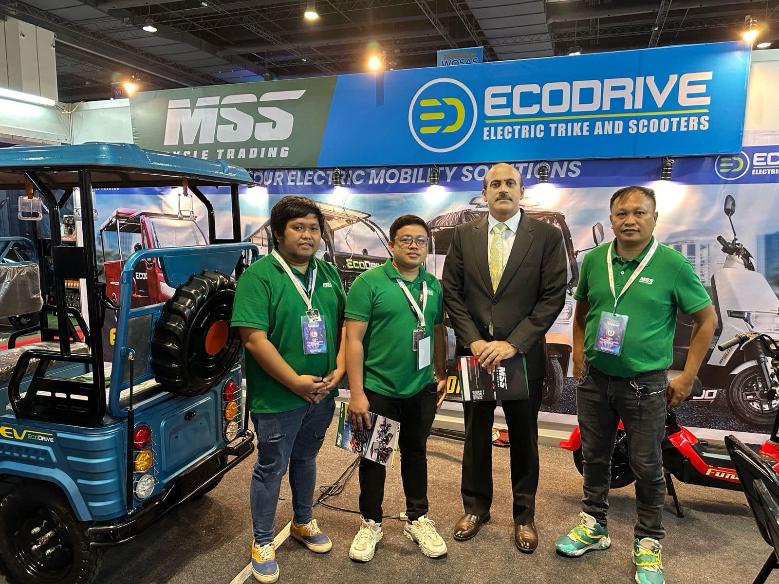 الفلبين: السفير يزور شركة ايكودرايف المتخصصة في التنقل الكهربائي