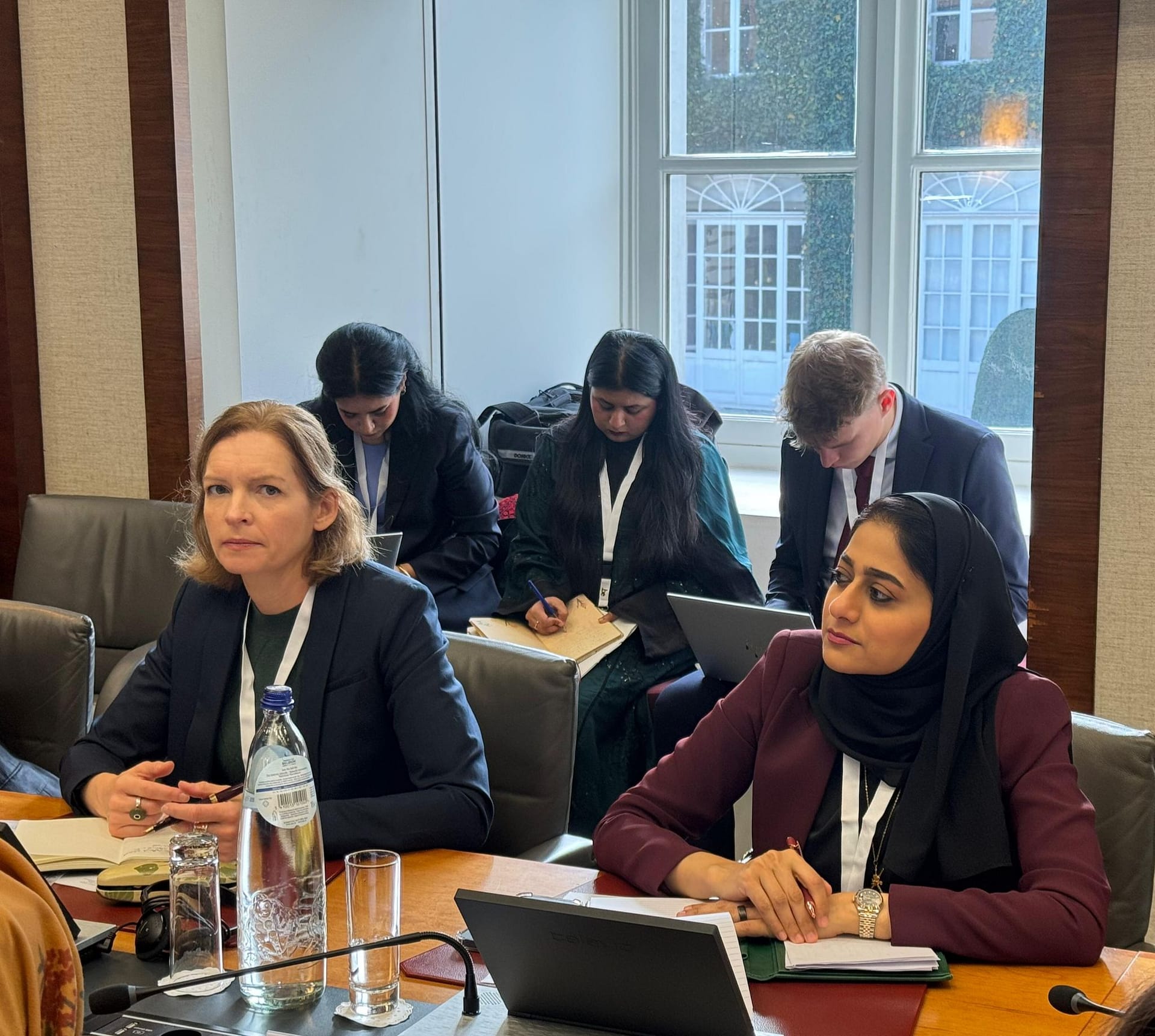 بلجيكا: سفيرة سلطنة عمان تشارك في اجتماع التحالف العالمي لحل الدولتين.